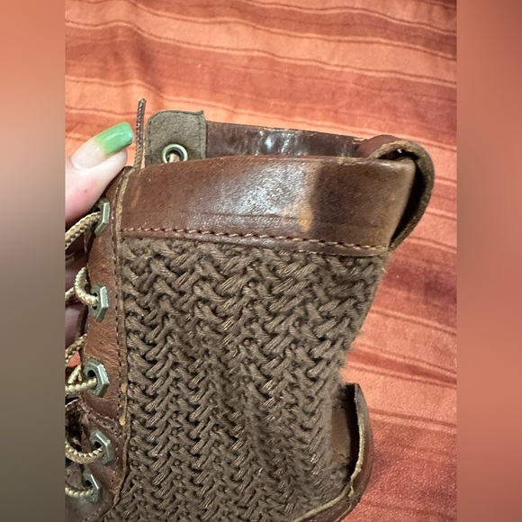 TIMBERLAND Women's Open Weave Brown Combat Boots A14A9 Anti Fatigue Lug Sole 7 - Picture 9 of 13